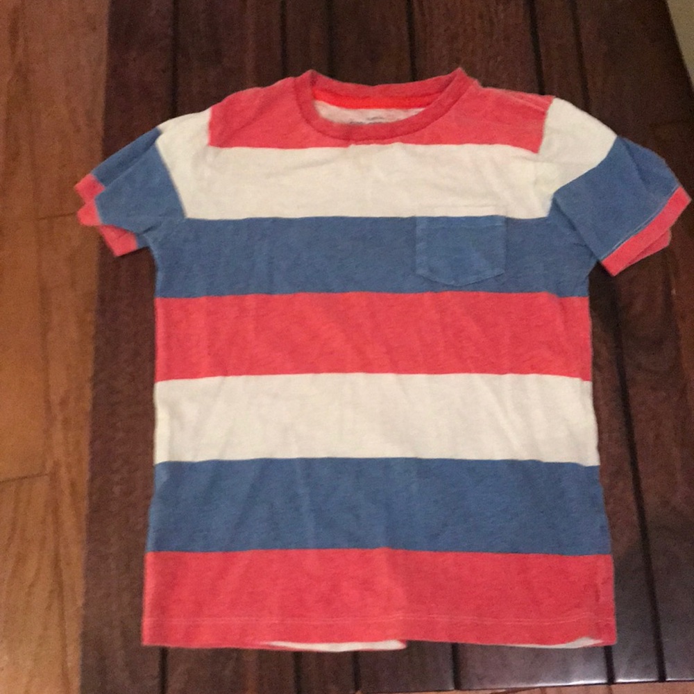 Red white and blue t shirt